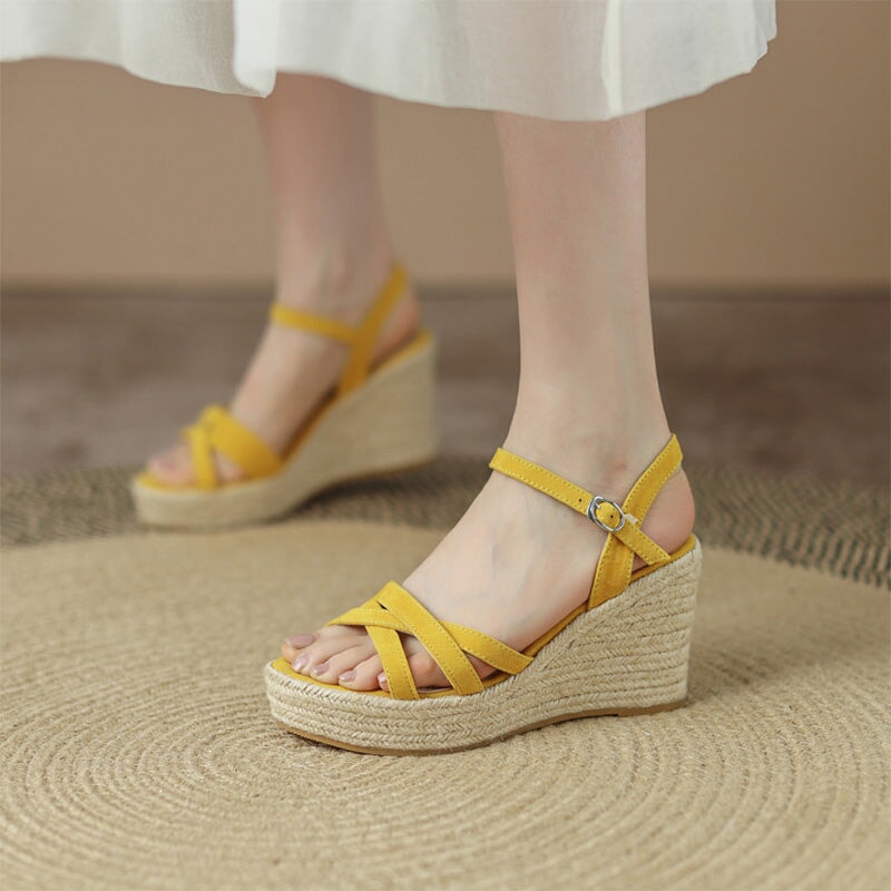  Sandals 