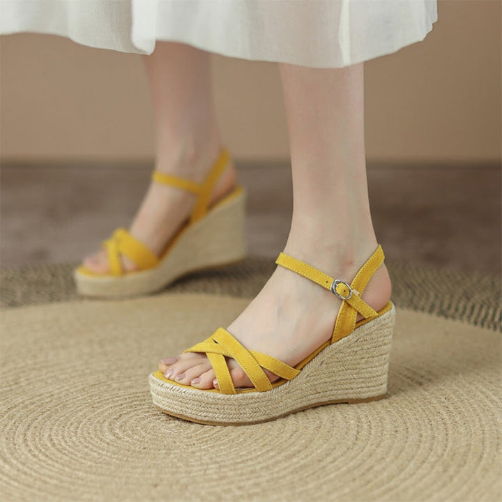  Sandals 
