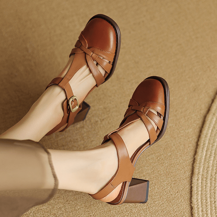  Sandals 