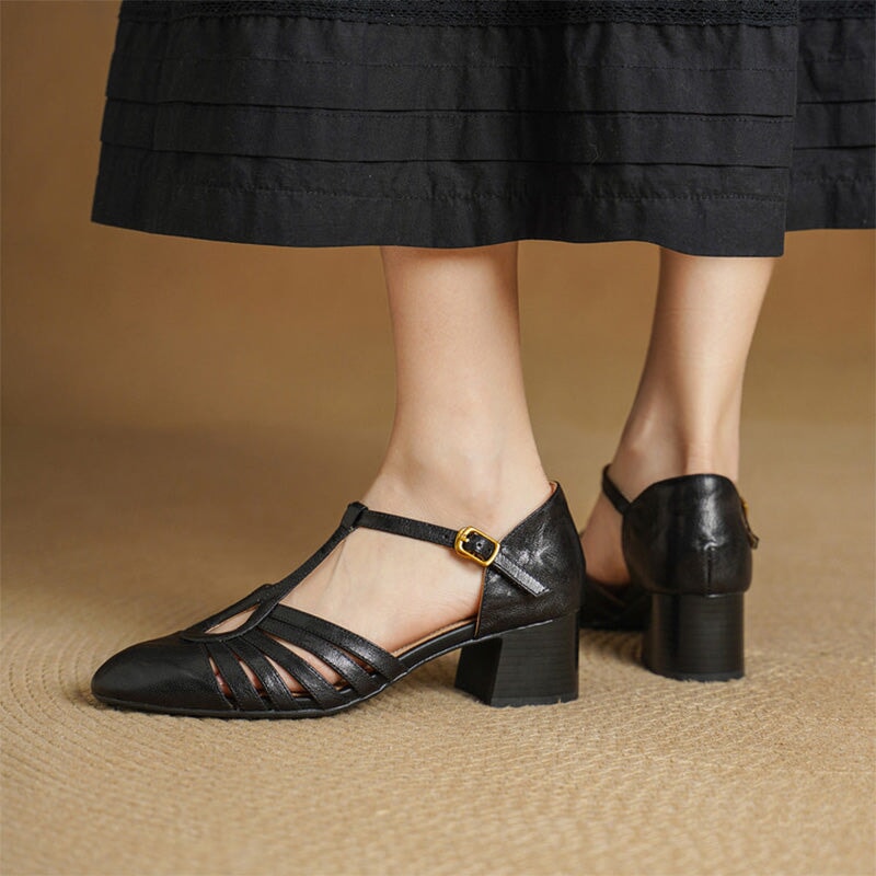  Sandals 
