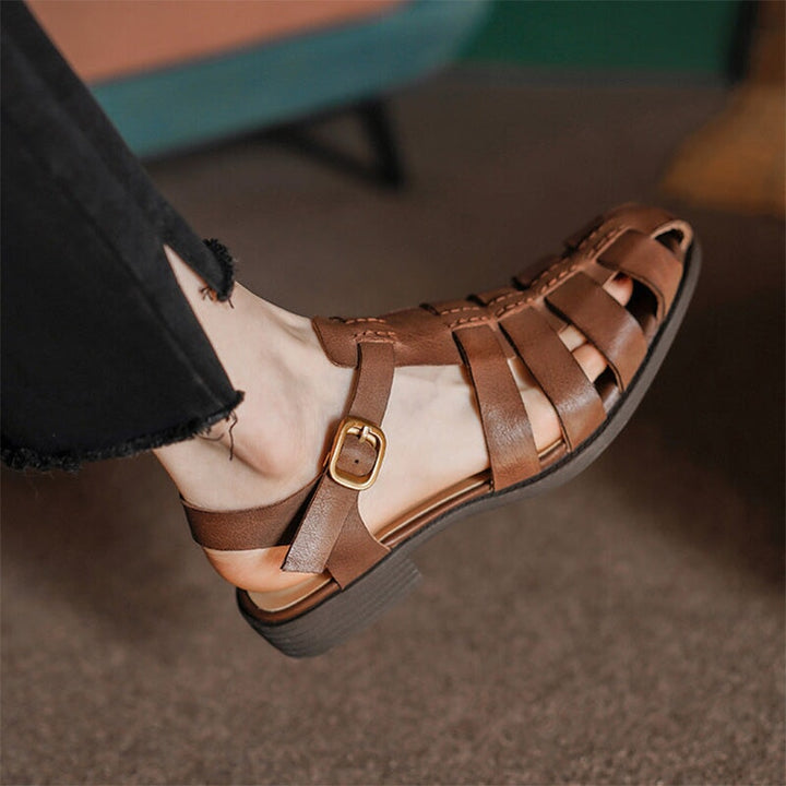  Sandals 