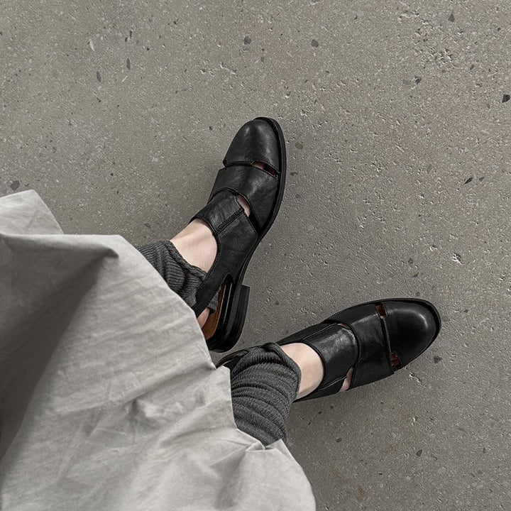  Sandals 