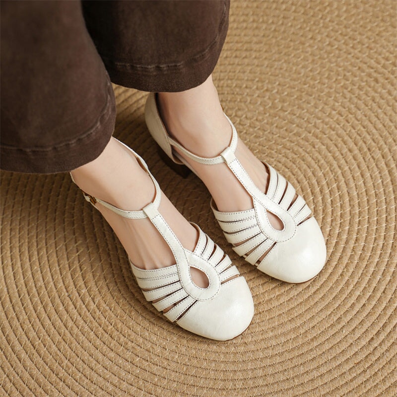  Sandals 