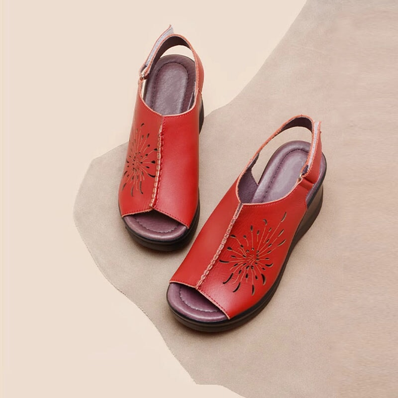  Sandals 