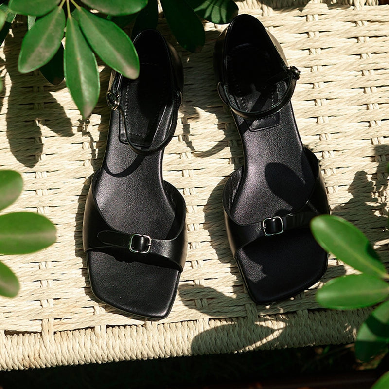  Sandals 