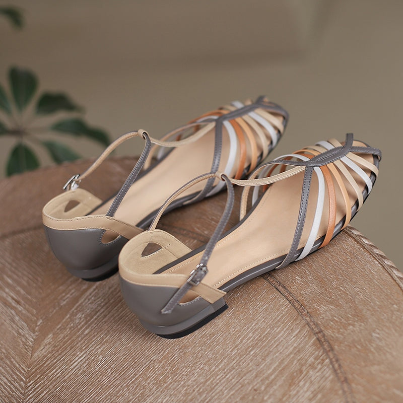  Sandals 