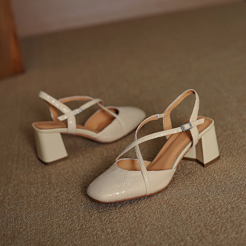  Sandals 