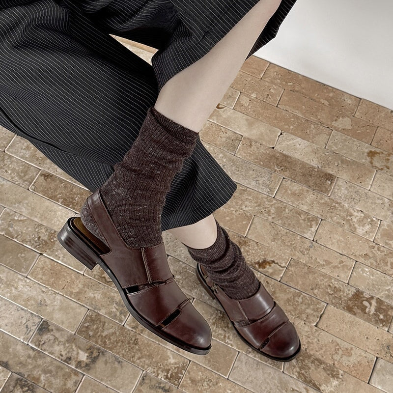  Sandals 