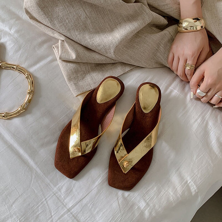  Slippers 