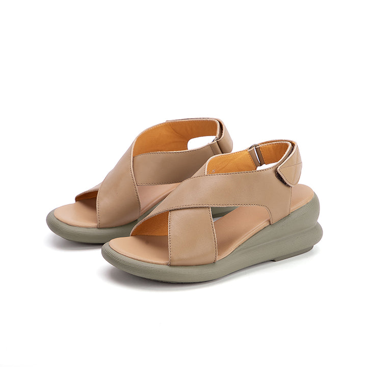 Sandales à plateforme ouvertes en cuir rétro faites à la main
