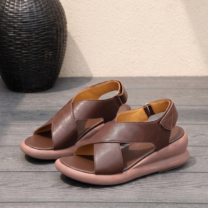 Sandales à plateforme ouvertes en cuir rétro faites à la main
