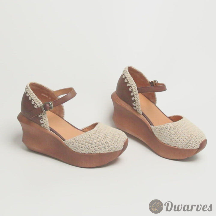 Sandales en cuir à plateformes en tricot rétro faites main pour femmes en blanc/café