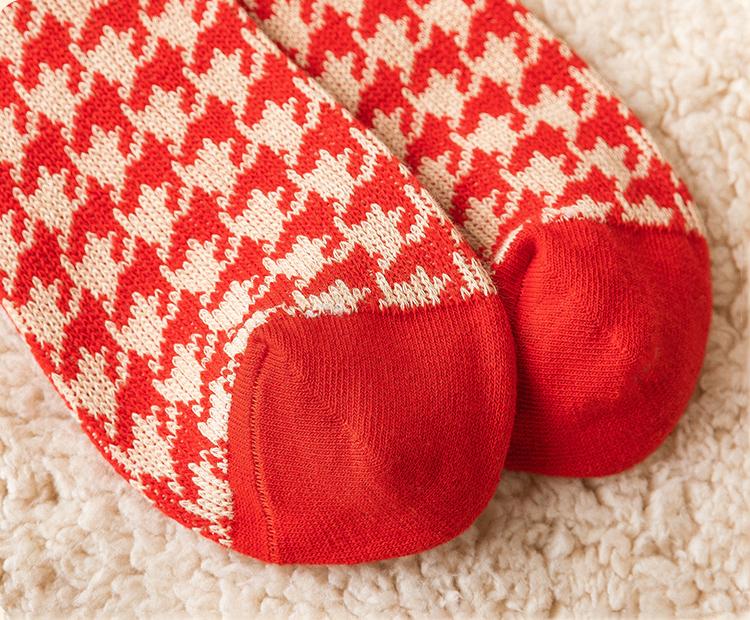 Chaussettes en coton rétro rouges, longueur mollet, série de cadeaux de Noël, 3 paires