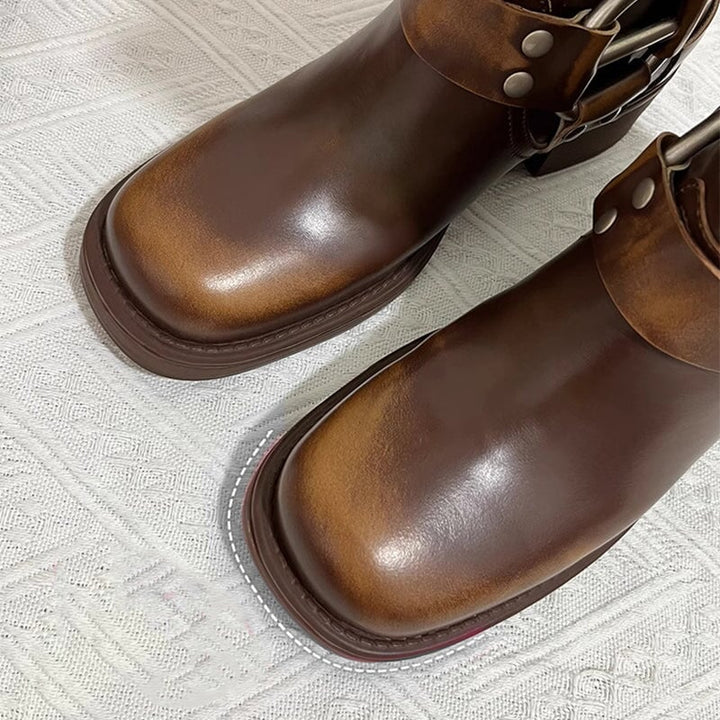  Boots 