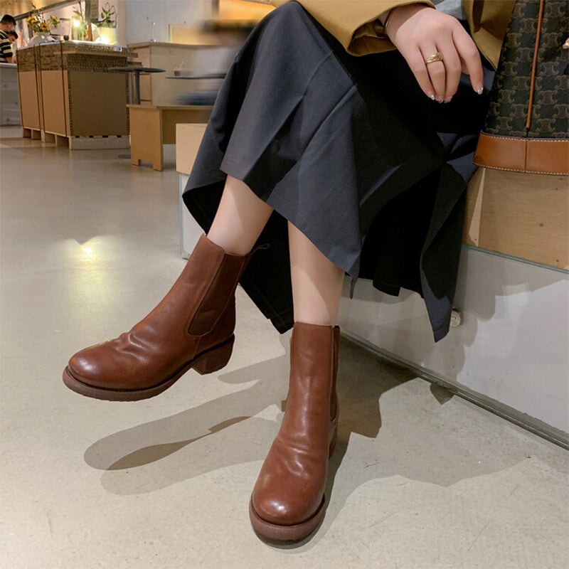  Boots 