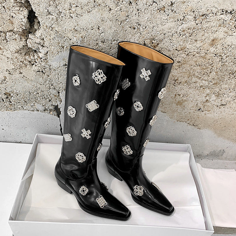  Boots 