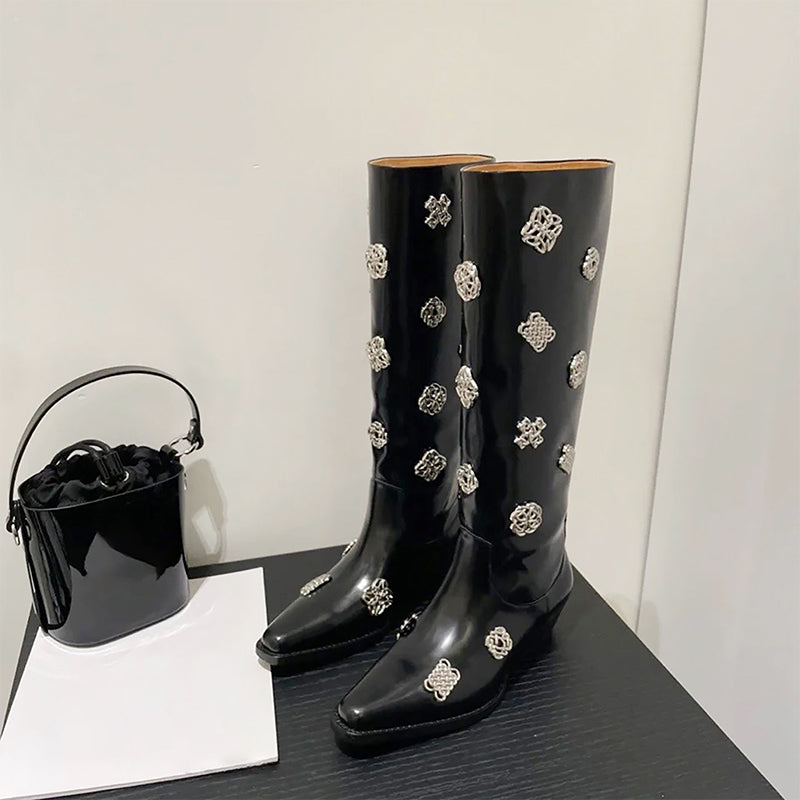  Boots 