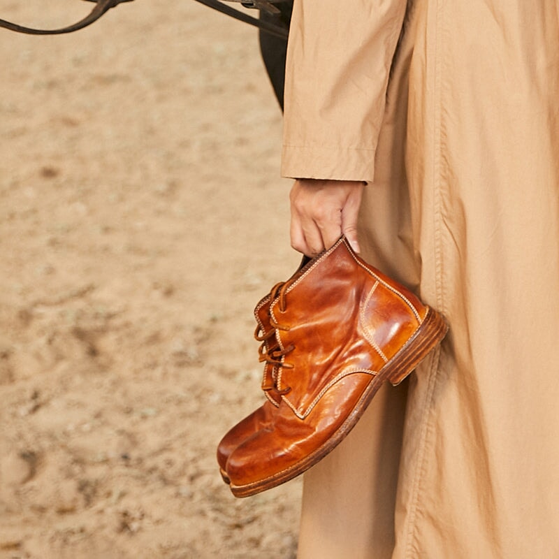  Boots 