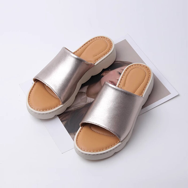 dwarves2538-26 slippers 8.5 Golden
