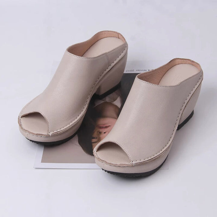 dwarves2540-1 slippers 5.5 Beige