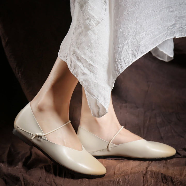 dwarves583-2 Flats 6 Off White