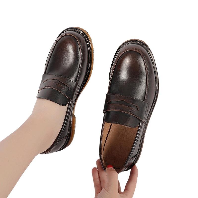  Loafers 