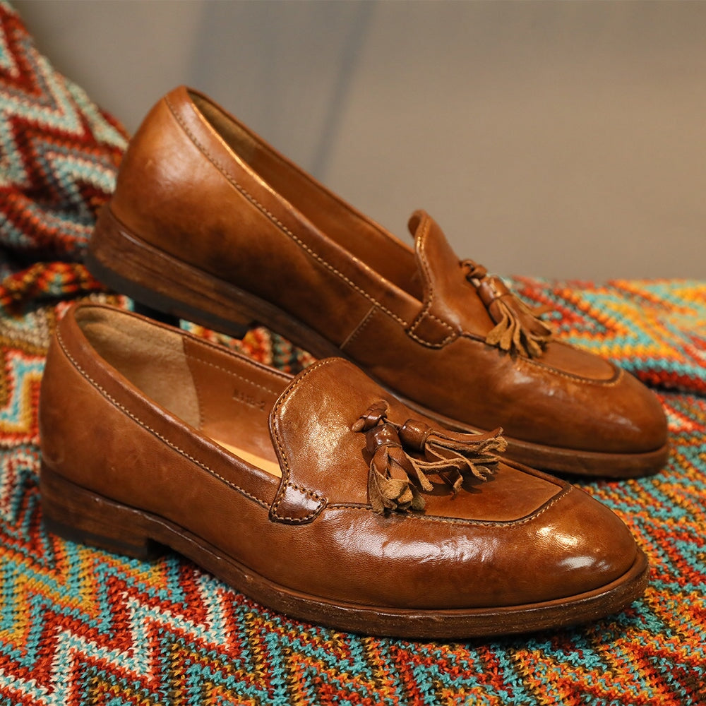  loafers 