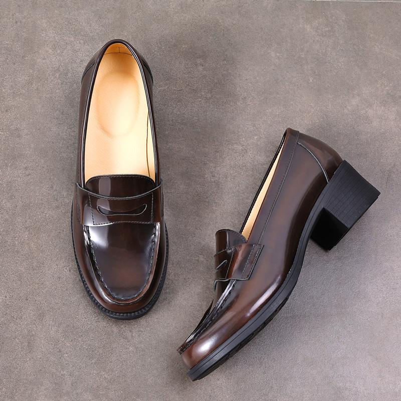  Loafers 