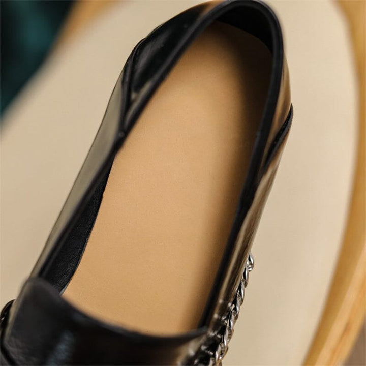  Loafers 