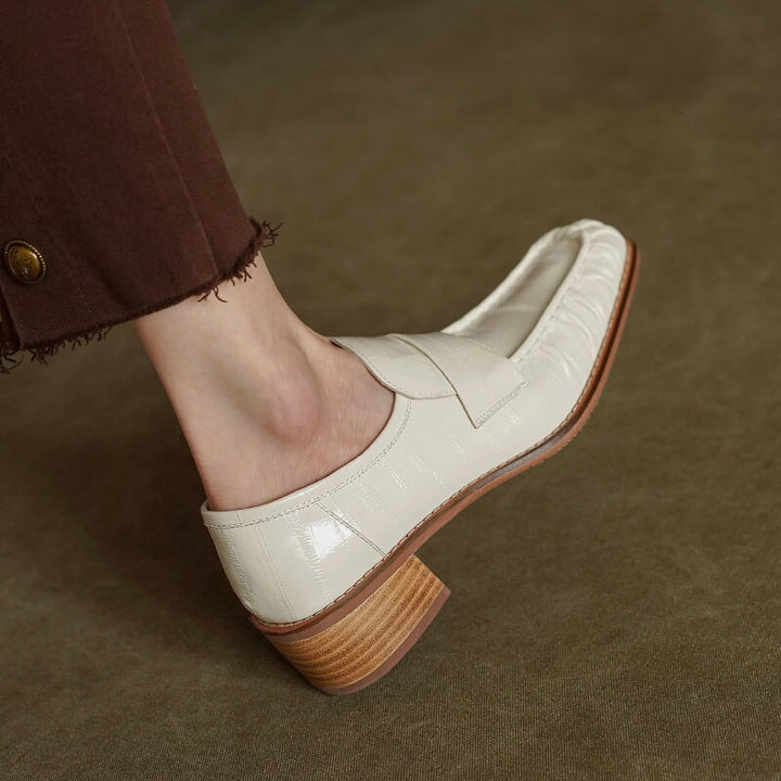  Loafers 