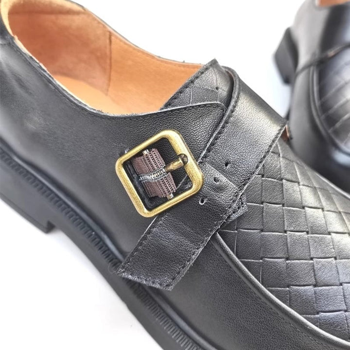  Loafers 