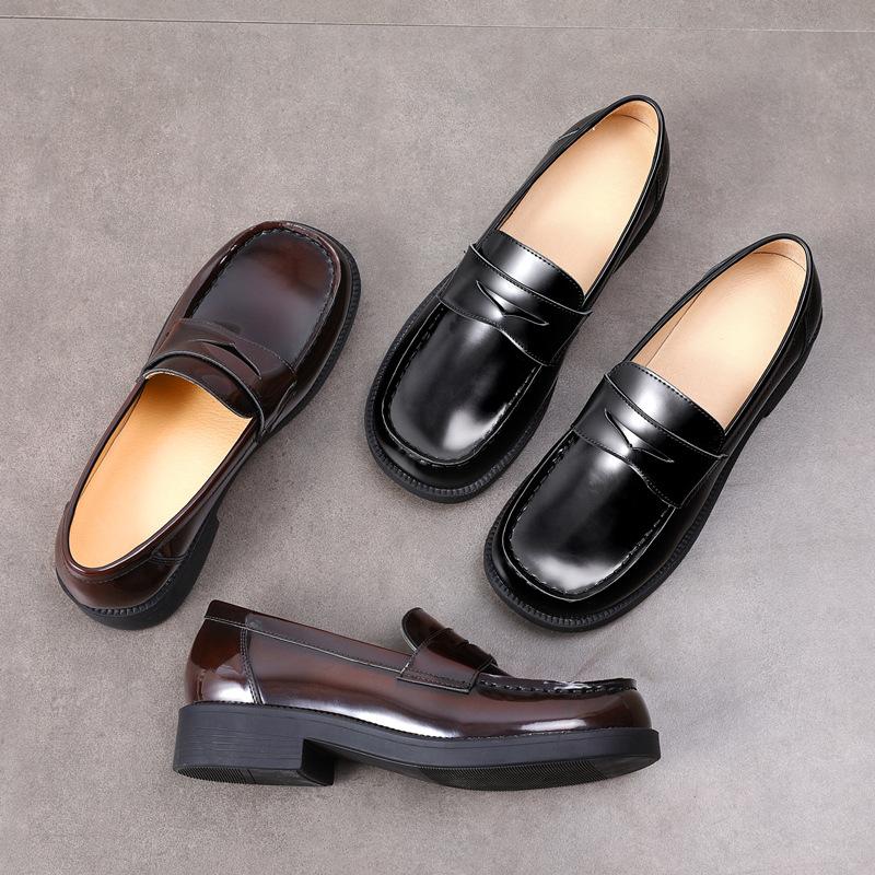  Loafers 