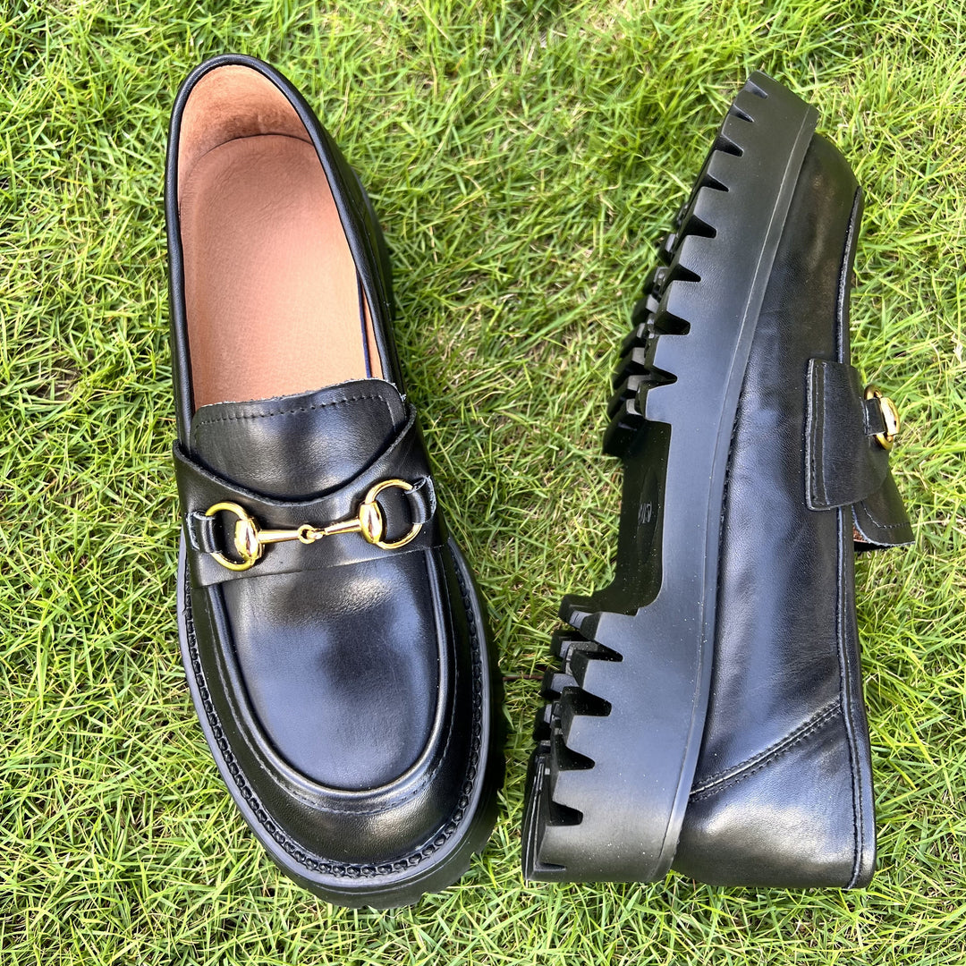  Loafers 