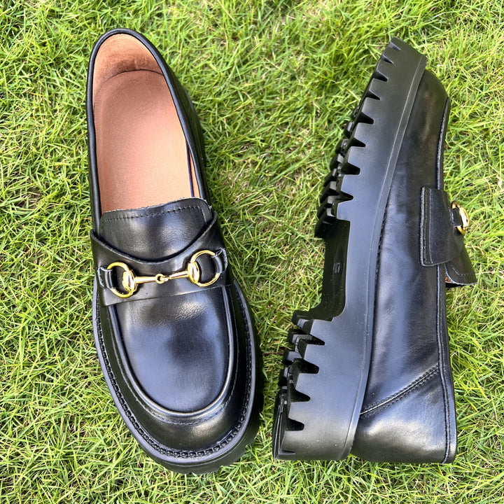  Loafers 