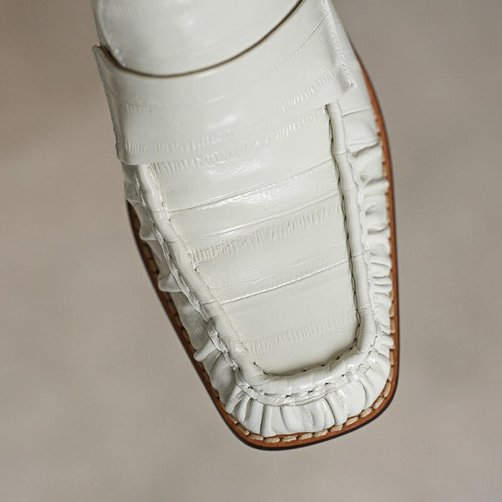  Loafers 