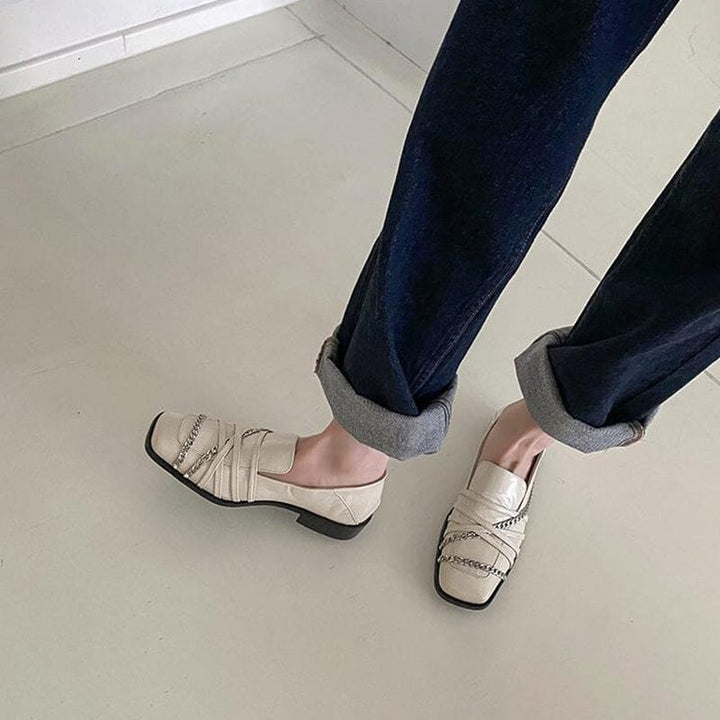  Loafers 