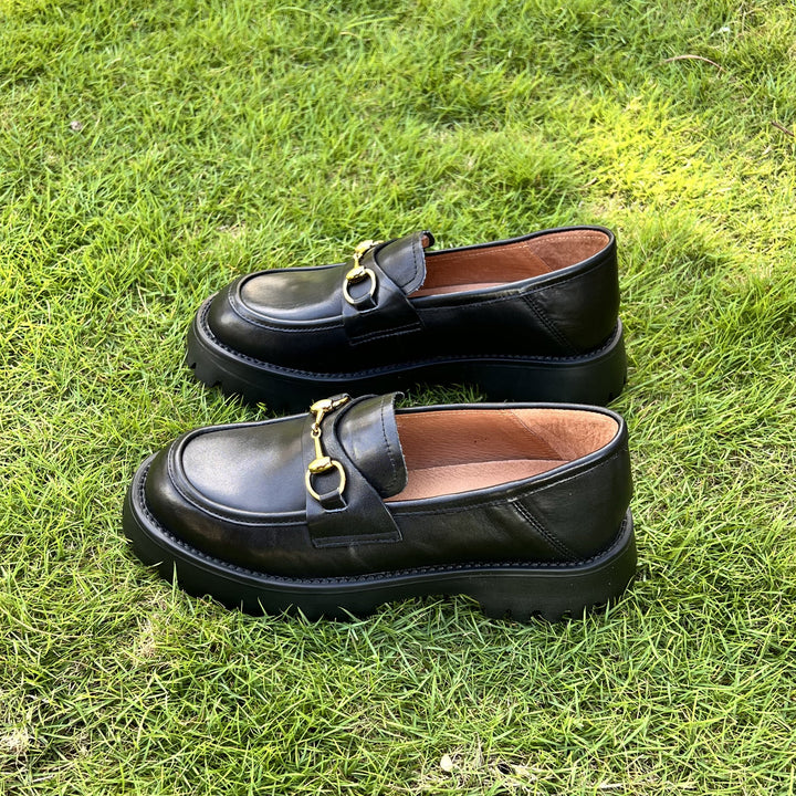  Loafers 