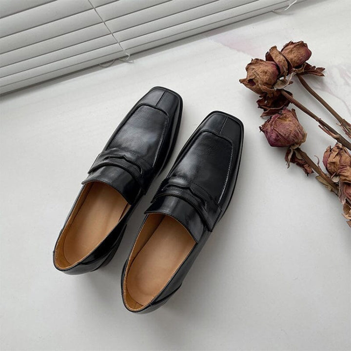  Loafers 