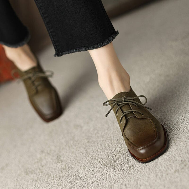  Oxfords &amp; Tie 