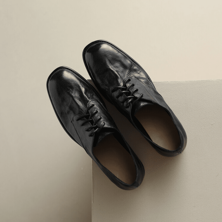  Oxfords & Tie 