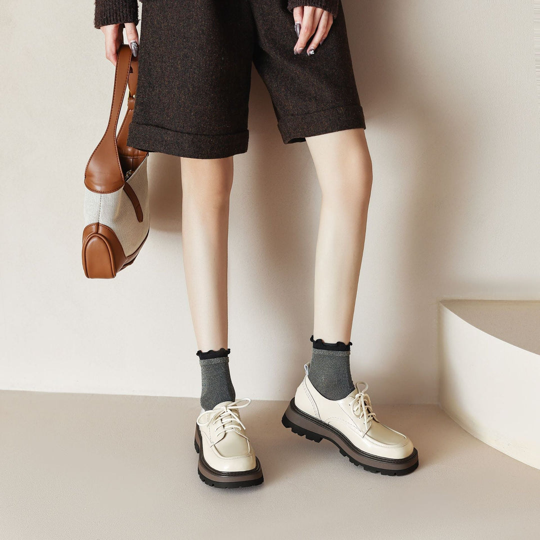  Oxfords & Tie 