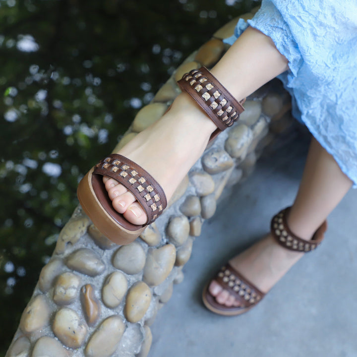  Sandals 