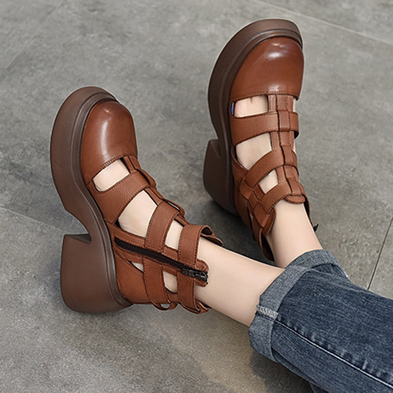  Sandals 