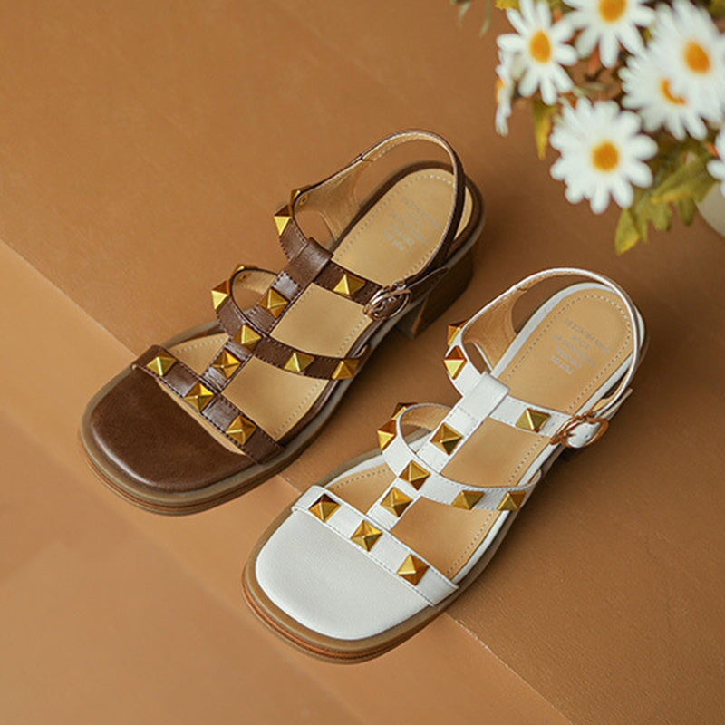  Sandals 
