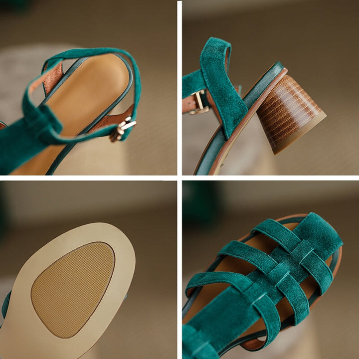  Sandals 