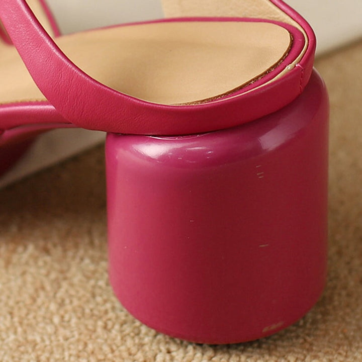  Sandals 