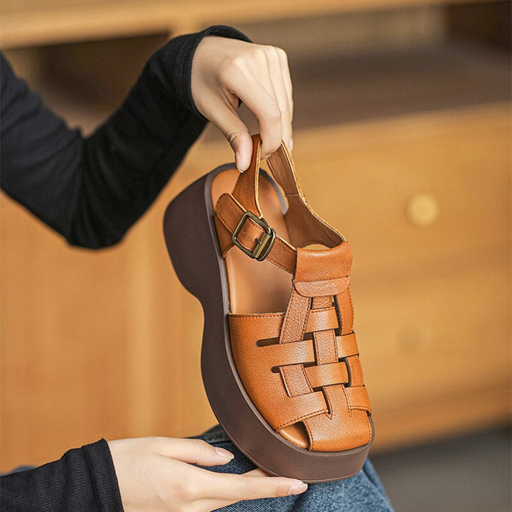  Sandals 