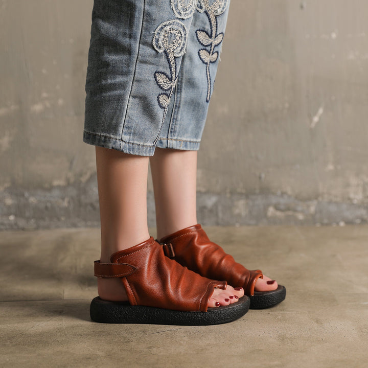  Sandals 