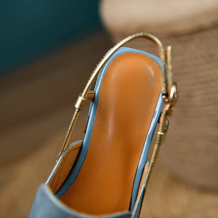 Sandals 