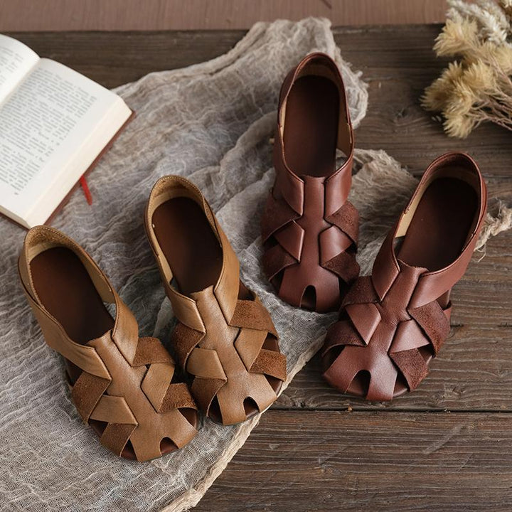  Sandals 